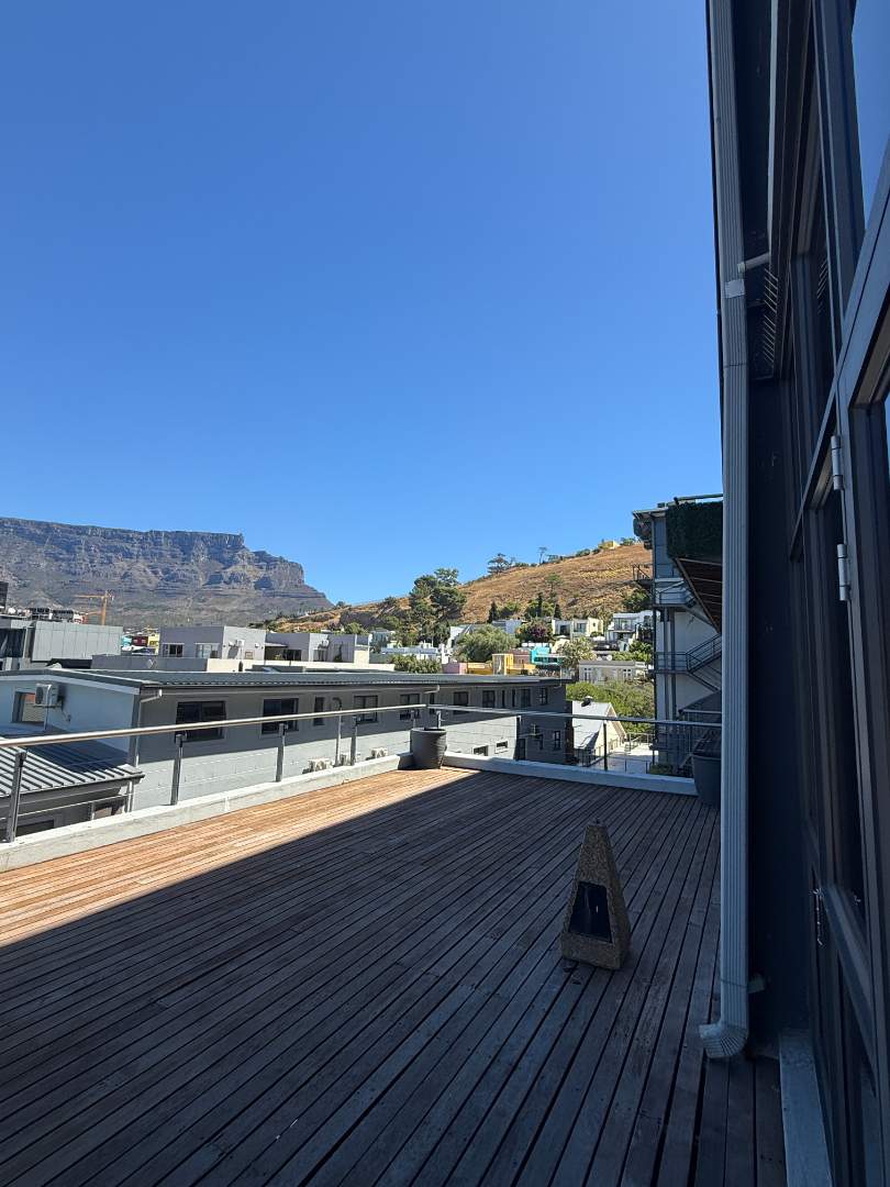 To Let commercial Property for Rent in Green Point Western Cape